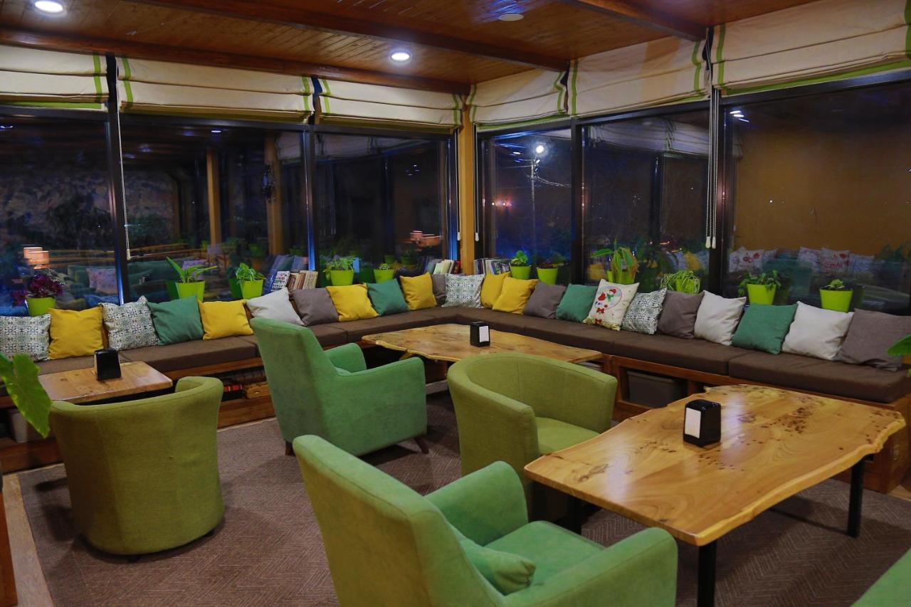 Madanur Hotel Karakol Ngoại thất bức ảnh