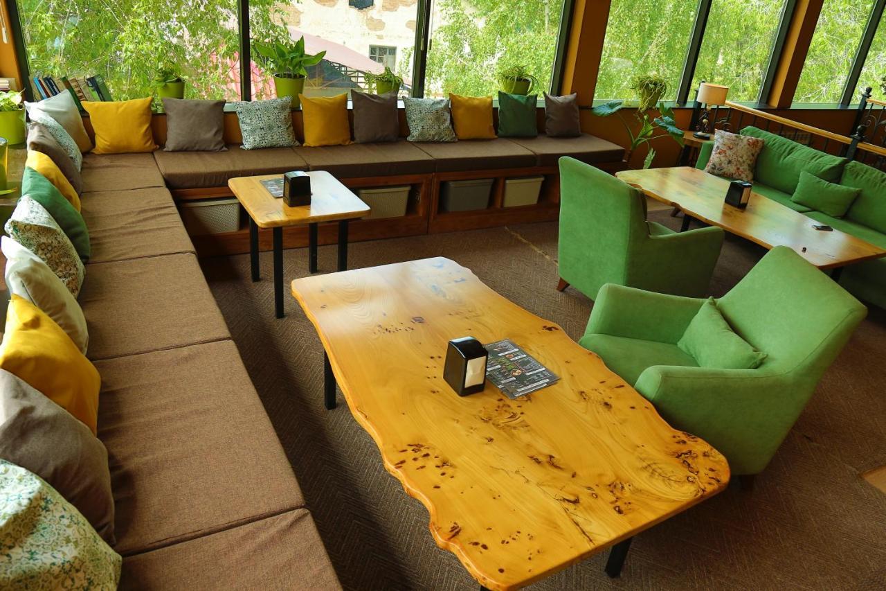 Madanur Hotel Karakol Ngoại thất bức ảnh